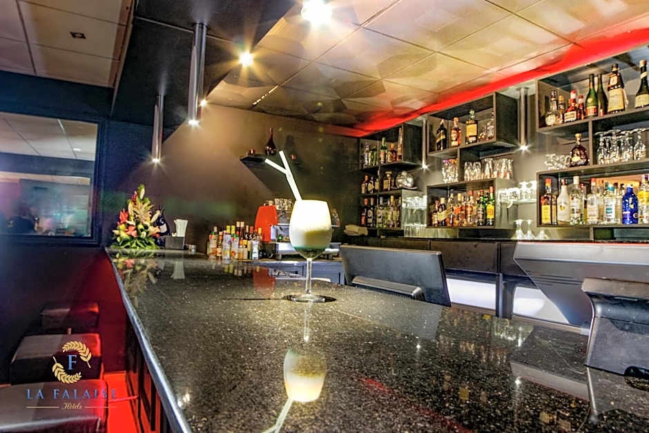 Hotel Résidence La Falaise