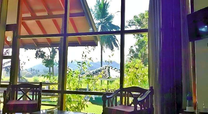 Saji-Sami Hotel