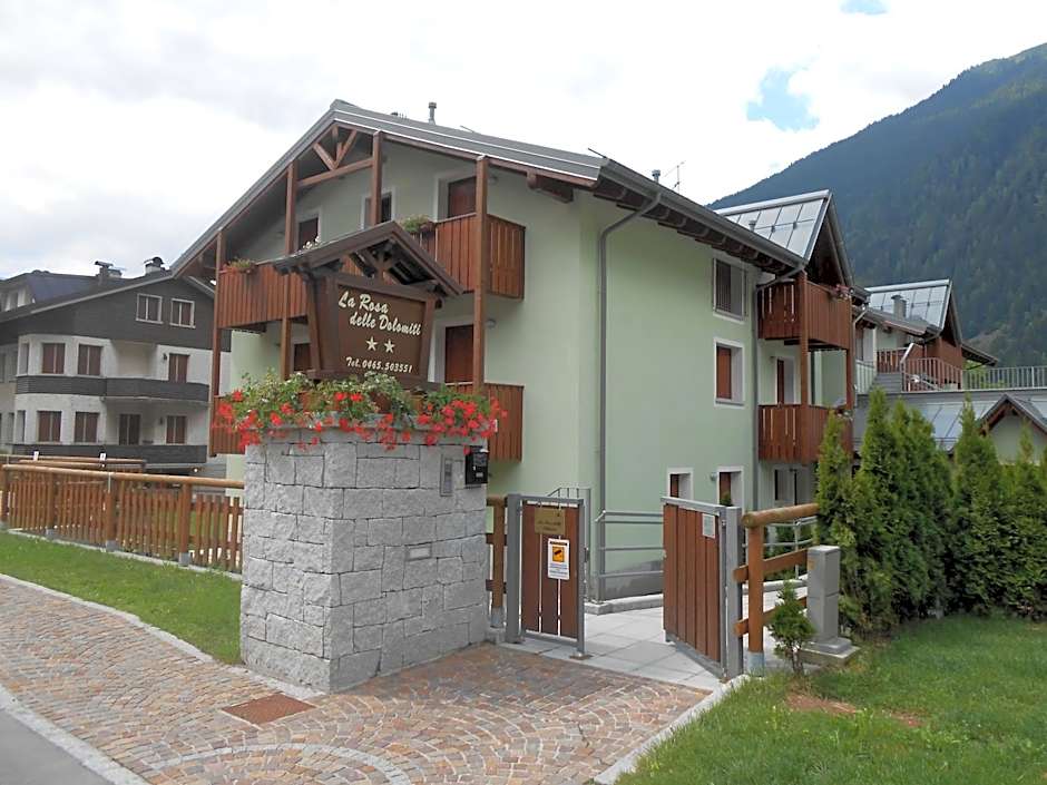 Residence Rta La Rosa delle Dolomiti