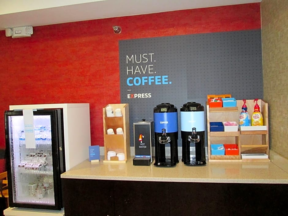 Holiday Inn Express Hotels Cloverdale (Greencastle) By IHG