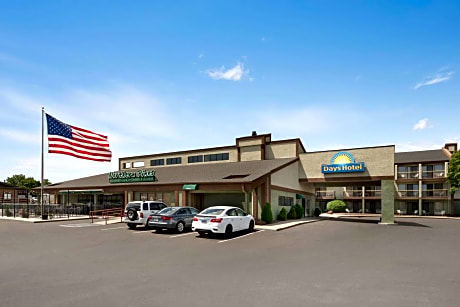 Days Hotel by Wyndham Flagstaff