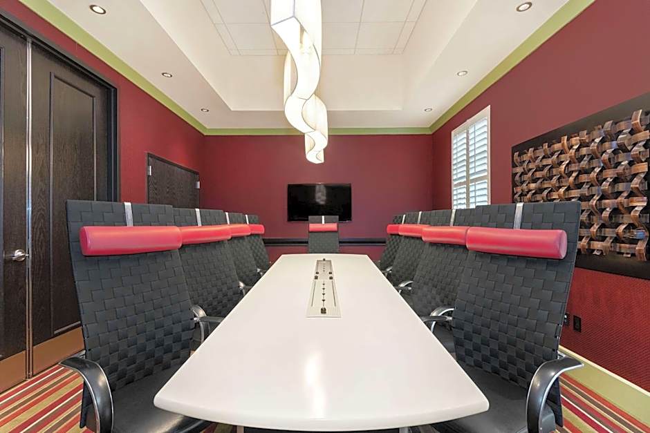 Hampton Inn By Hilton & Suites Raleigh Crabtree Valley