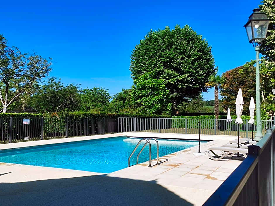 Domaine Jolidetour climatisé, piscine et tennis privés