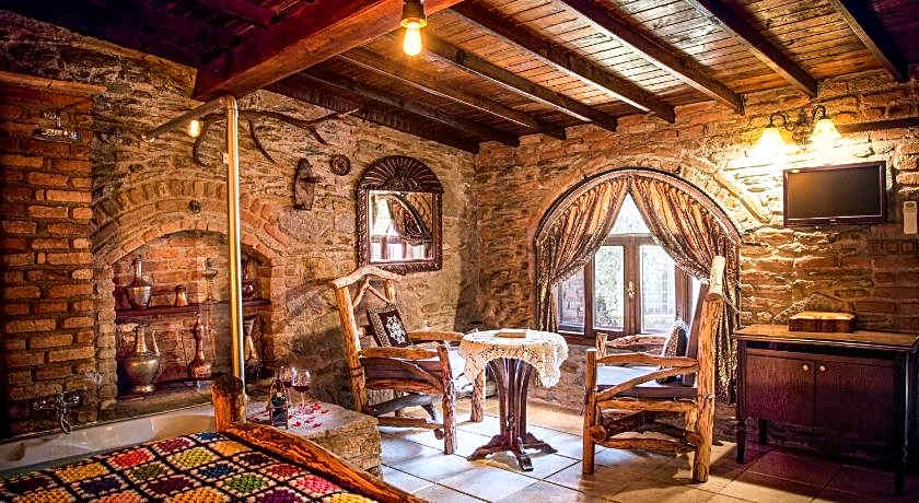 Stonehouse By Ipek Hotel