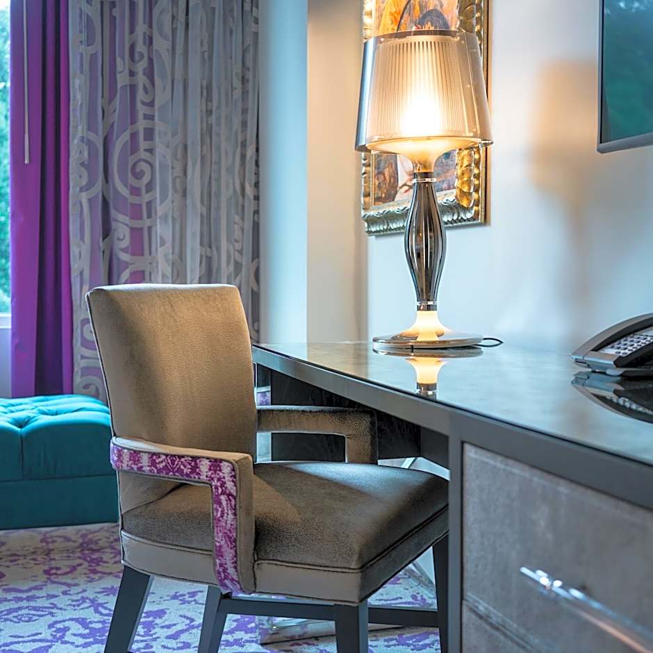 Grand Bohemian Charlotte, Autograph Collection