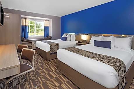 Queen Room with Two Queen Beds - Non-Smoking