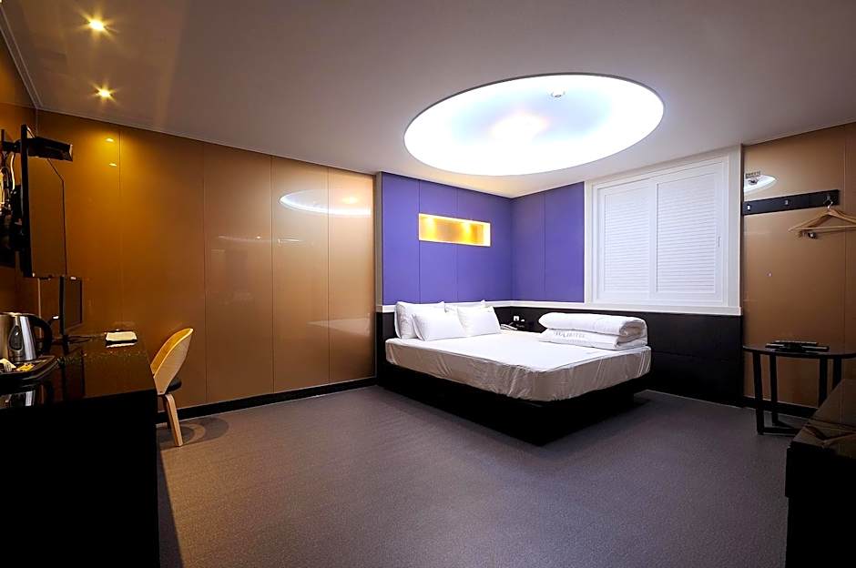WA Hotel