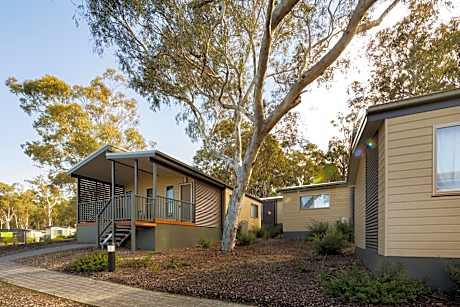 Grevillea Cabin (2 Bedroom)