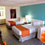 Howard Johnson by Wyndham Clearwater or Dunedin