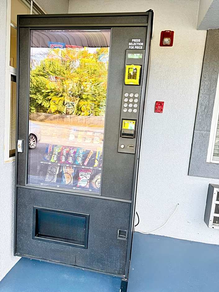 Woodbridge Inn By OYO Rome