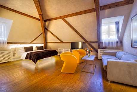 Executive Suite Castle View