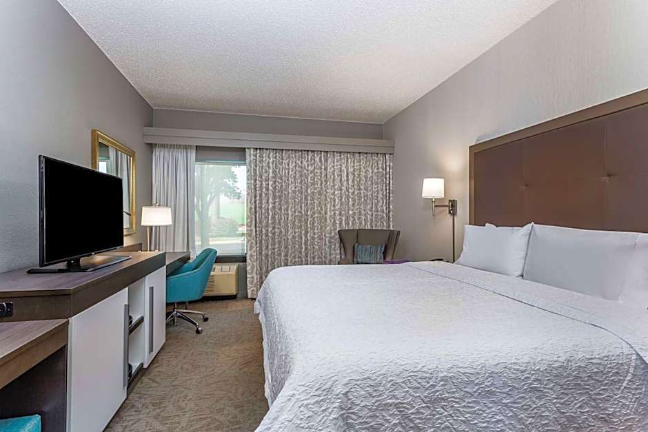 Hampton Inn By Hilton Milwaukee-Airport