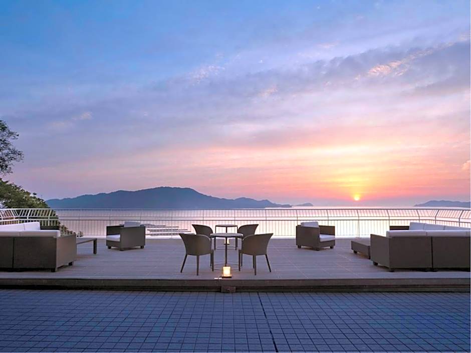 Toba Hotel International