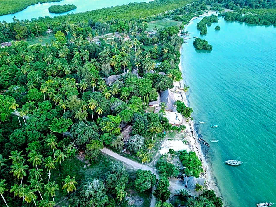 Menai Bay Beach Bungalows