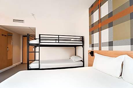 Family Quadruple room with Bunk beds and shower