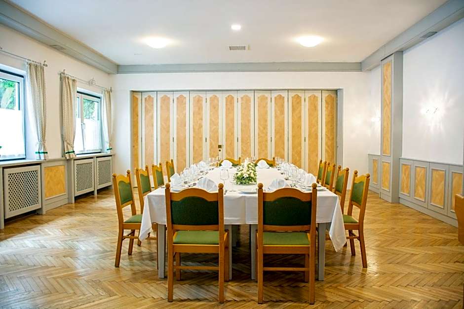 Landhotel Post Ebensee am Traunsee ***S