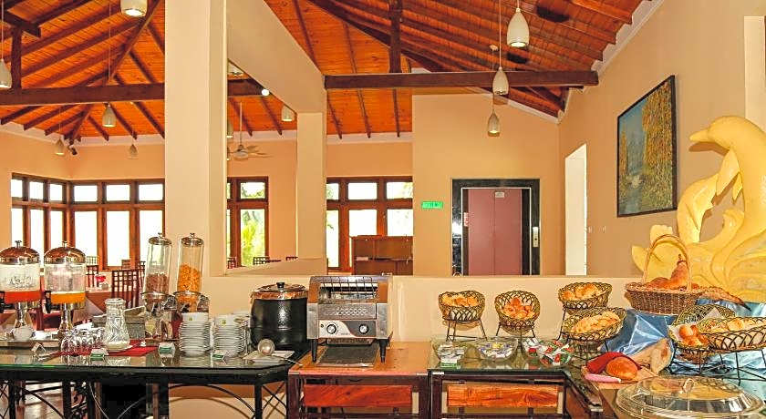 Oak Ray Serene Garden Hotel