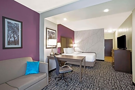 Executive King Studio Suite - Non-Smoking
