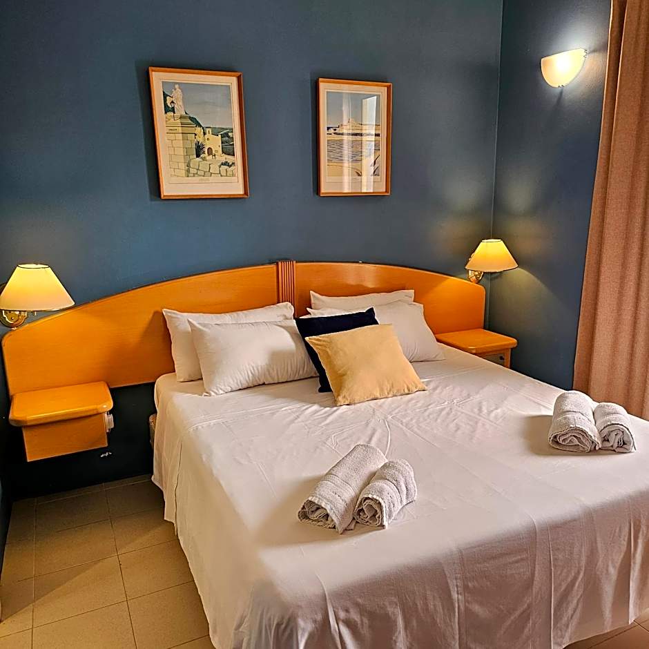 La Playa Hotel