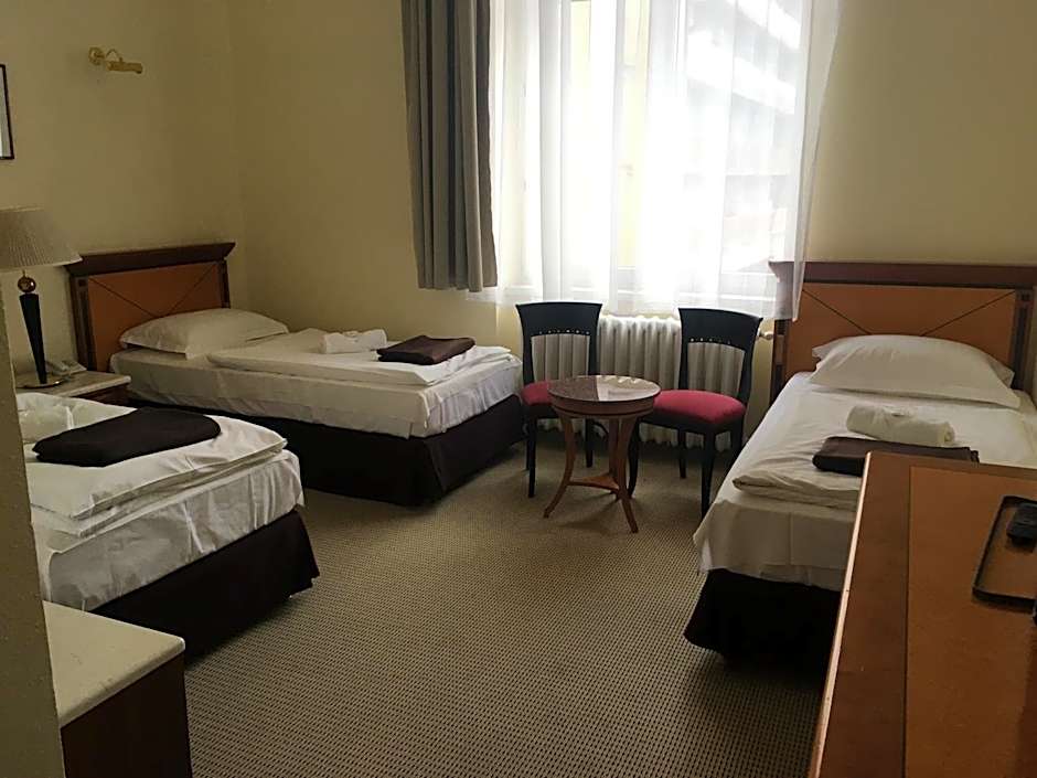 Hotel Centrál