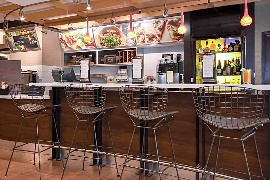 Courtyard by Marriott Charlotte Lake Norman