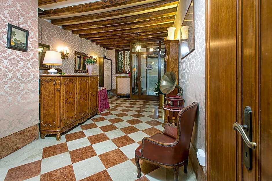 Hotel Mezzo Pozzo