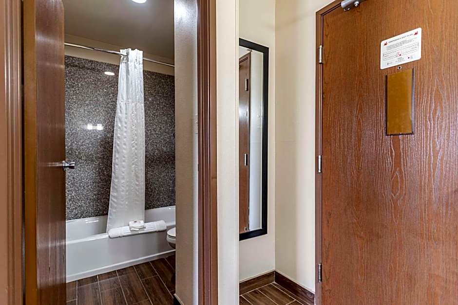 Comfort Inn Tulsa Midtown