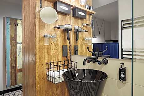 me and all hotel Mainz, by Hyatt