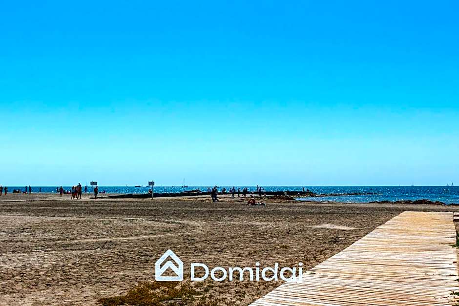 Apartamento a pie de playa by Domidai
