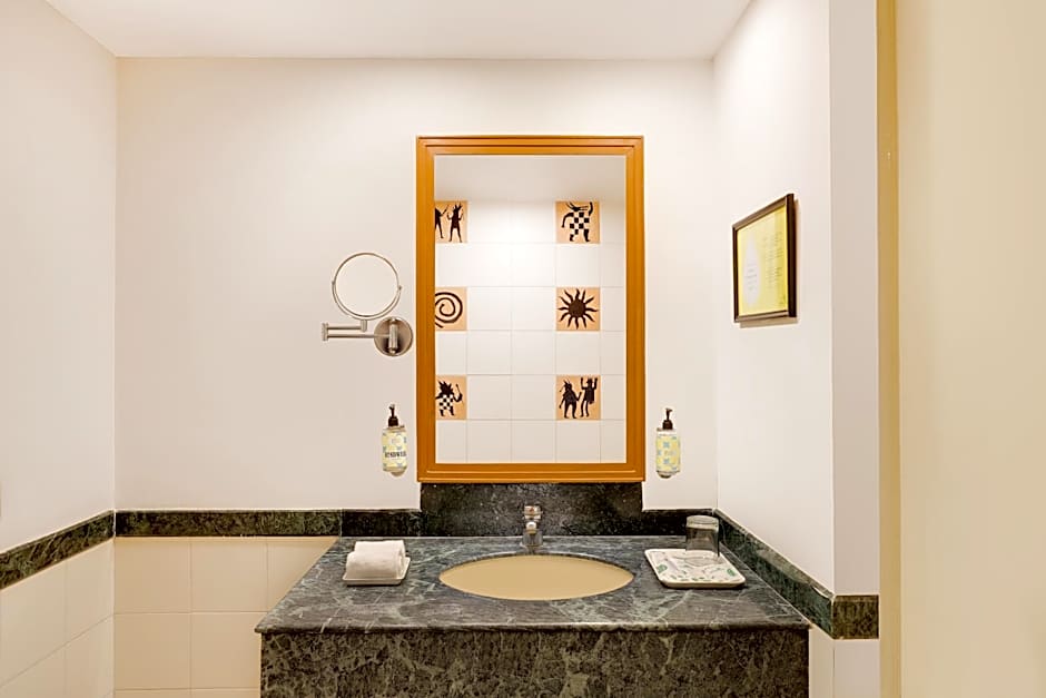 Lemon Tree Hotel Indore