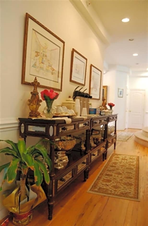 The Columbia Inn at Peralynna Manor