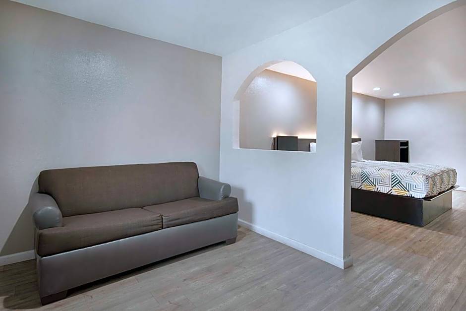 Motel 6 Houston, TX - I-10 West