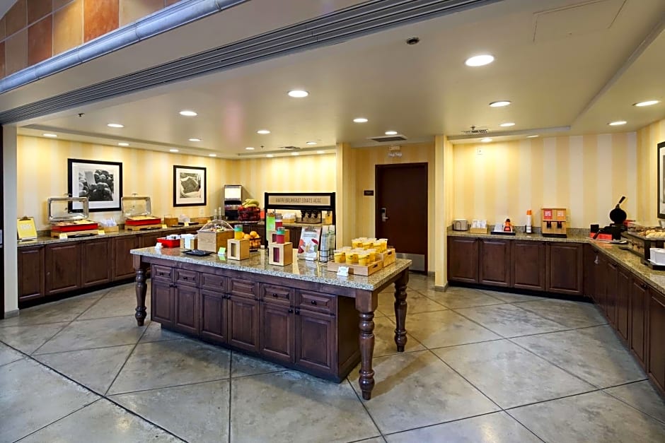 Hampton Inn By Hilton & Suites Tucson-Mall