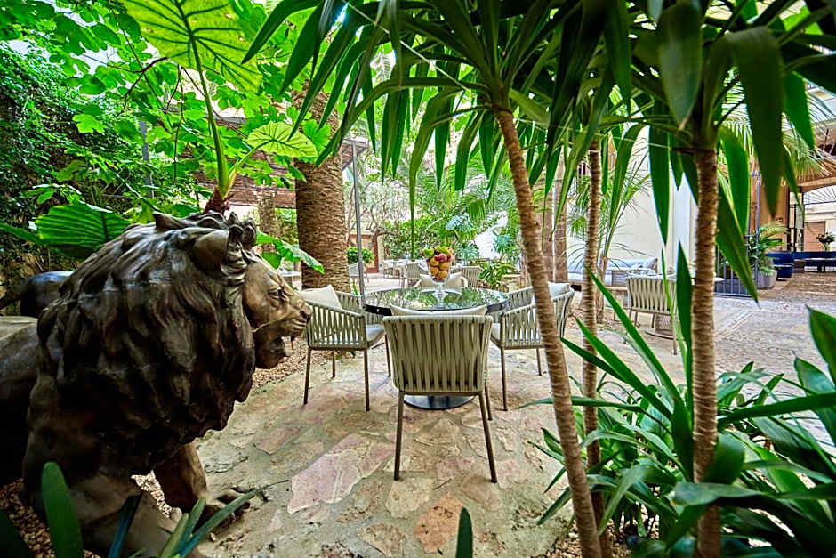 Palacio Can Marques by Puro