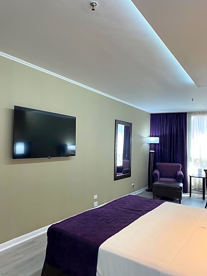 Howard Johnson Plaza by Wyndham Buenos Aires Florida Street