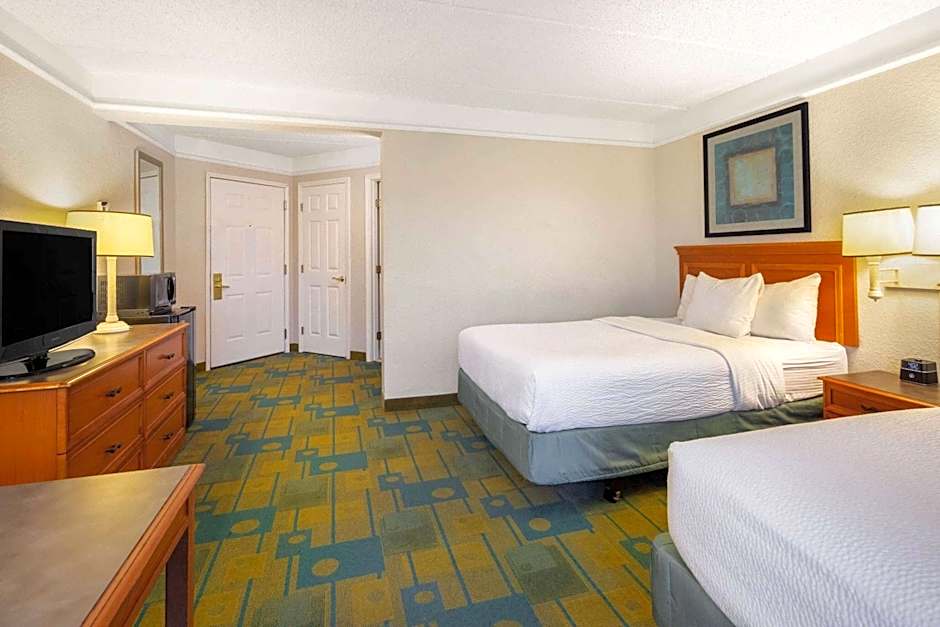 La Quinta Inn & Suites by Wyndham Fort Lauderdale Plantation