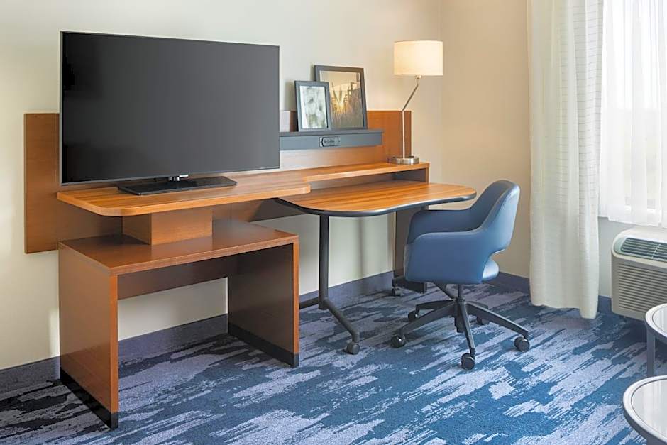 Fairfield Inn & Suites by Marriott Lincoln Southeast