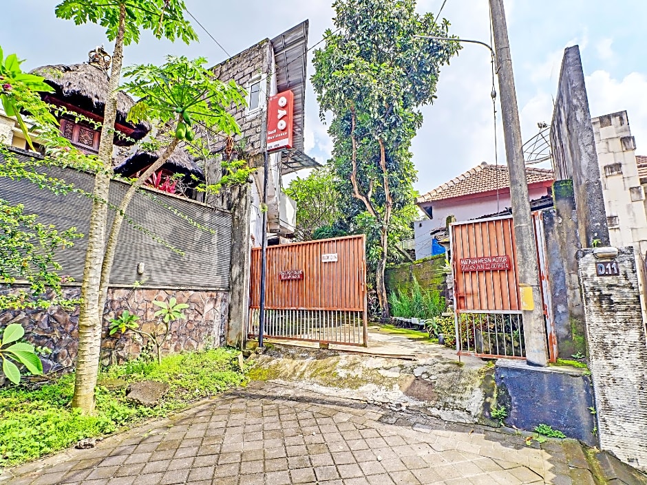 SUPER OYO 1356 Gusti Residence