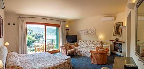 Deluxe Double Room with Sea View