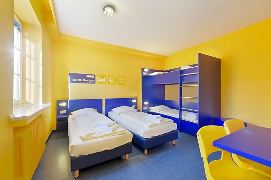 Bed'nBudget Expo-Hostel Rooms