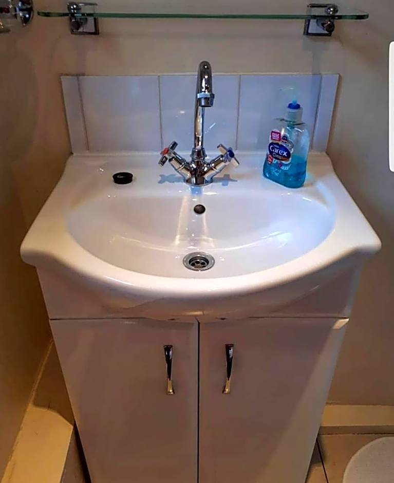 Elmswood Guest House