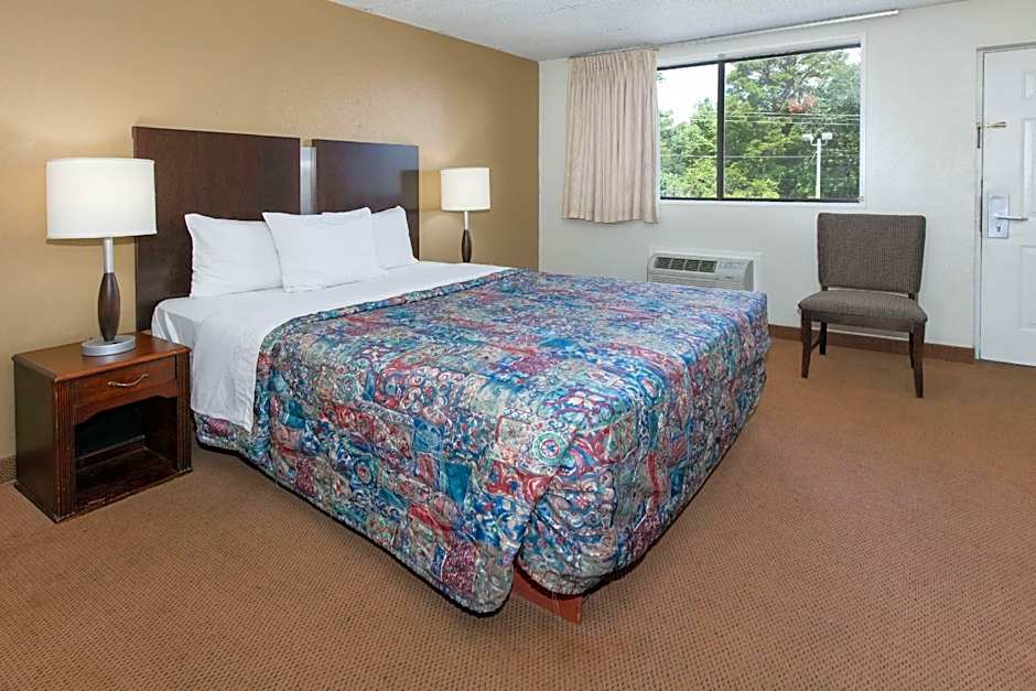 Knights Inn - Longview, TX