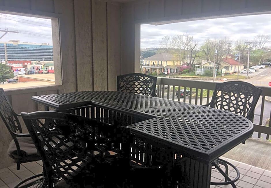 Best Western Plus Landing View Inn & Suites
