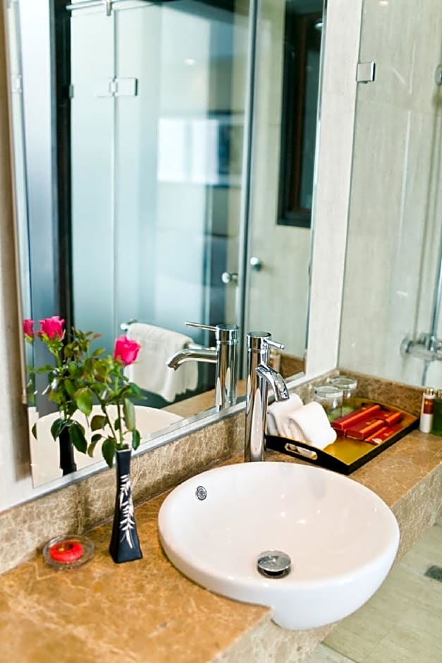 Dragon Pearl Hotel Hanoi