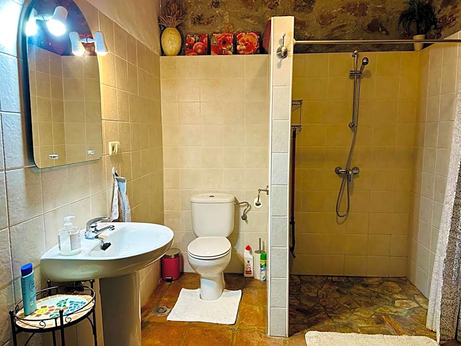 Super cosy house with private pool and amazing view