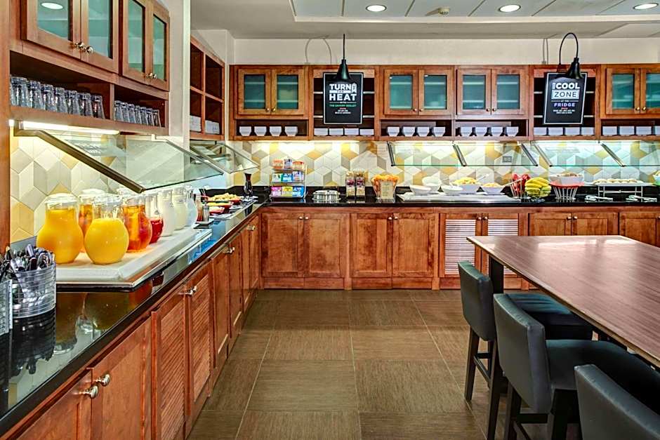 Hyatt Place Pittsburgh Airport/Robinson Mall