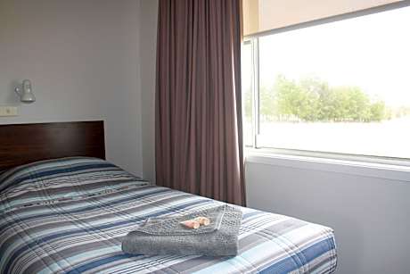 Isis Motel Scone