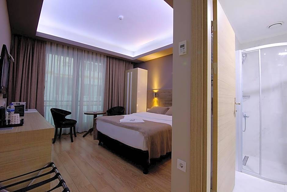 Arus Hotel