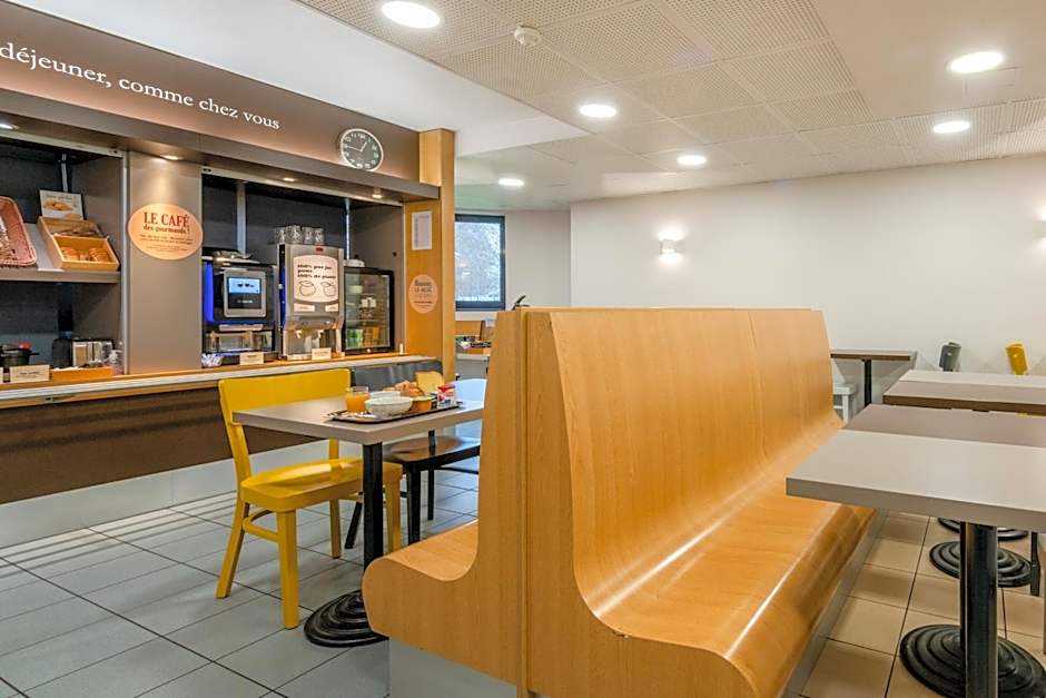 B&B HOTEL Cholet Sud