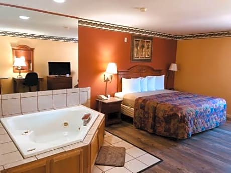 King Suite with Spa Bath